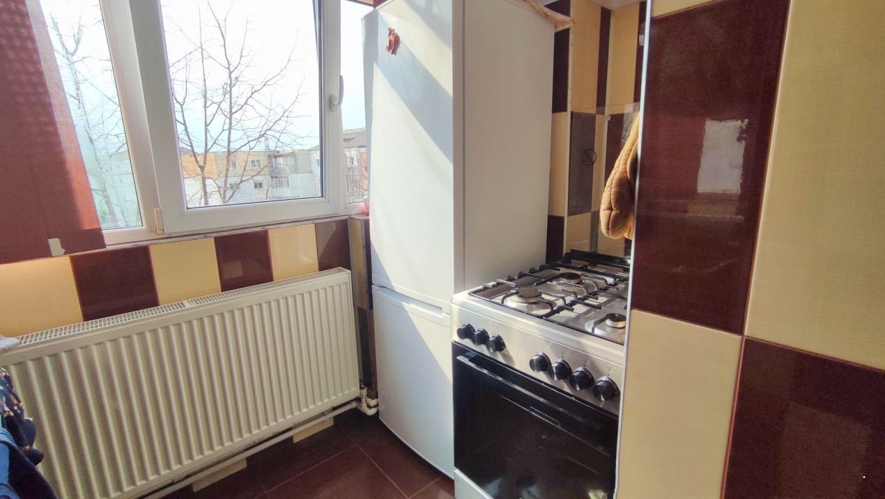  Primă închiriere! Apartament 2 cam decomandat - MOBILAT, Zona MIORITEI